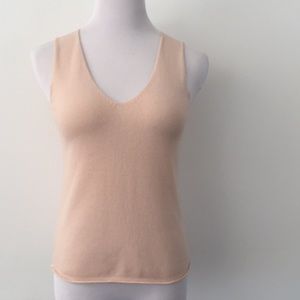 Pink cashmere sleeveless top.Size S